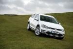 Volkswagen Golf Alltrack 2017 года (UK)